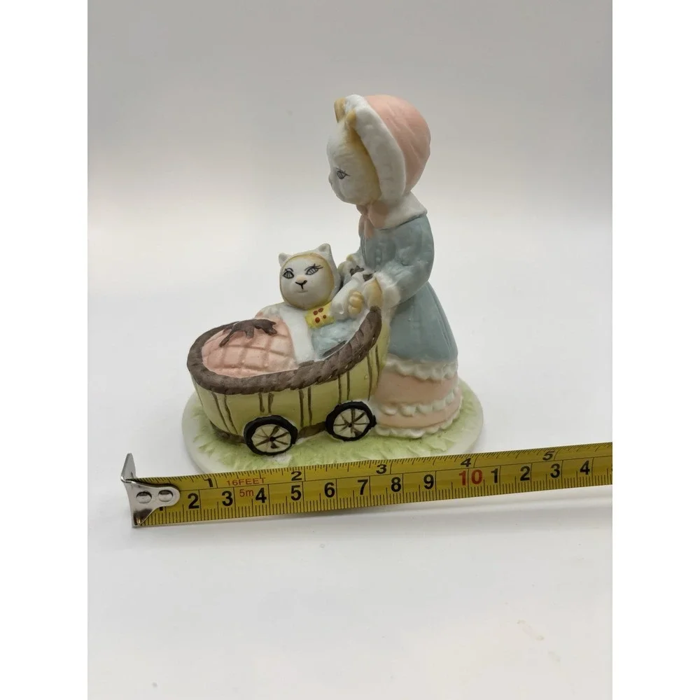 1989 Artmark Figurine Mama Cat Pushing Kitten In‎ Buggy